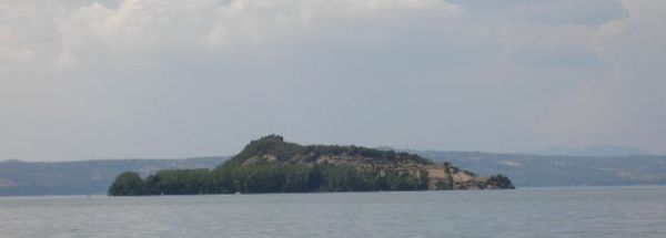   Majoitus Nähtävyydet saari Isola Martana Matkailu 